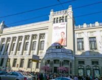 Дочь легендарного Захарова уволили из его театра без предупреждения