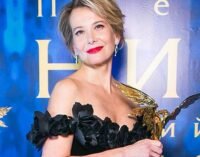 Юлия Высоцкая поделилась рецептом ризотто с шампанским и пармезаном