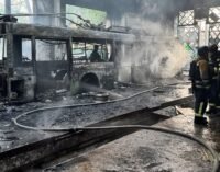 Харків зазнав атаки дронами «шахед»: Пошкоджено тролейбусне депо та понад 30 житлових будинків