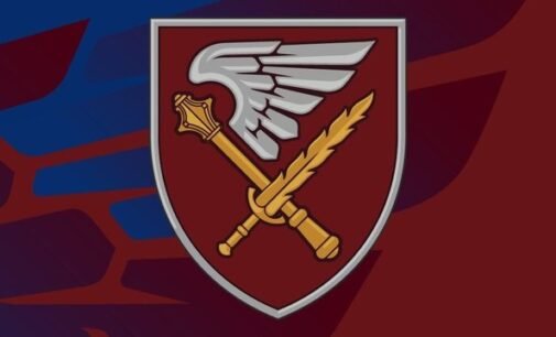 У ДШВ показали кадри підриву російського логістичного НРК поблизу Покровська